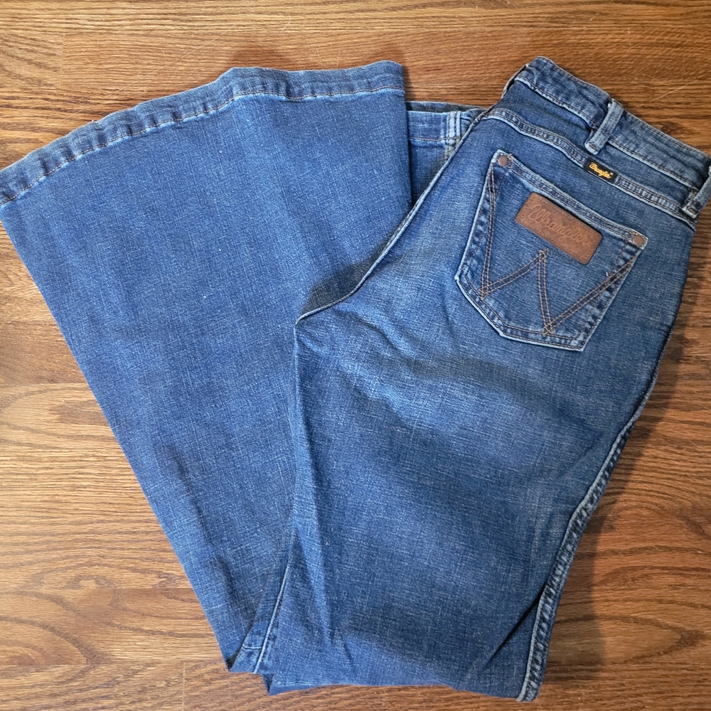 Wrangler Trumpet Bells